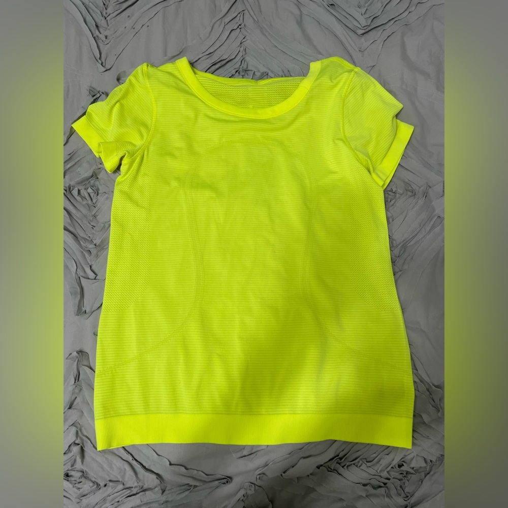Lululemon Swifty Tech Top